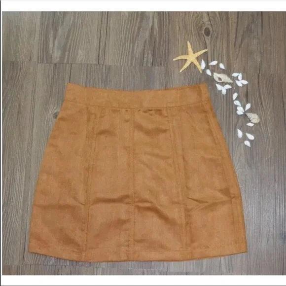 ✨RESTOCK✨FUN & FLIRTY BUTTON DOWN SKIRT IN COGNAC‎ - Picture 3 of 5